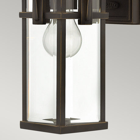 Hinkley Outdoor Wall Light from the Manhattan range. Manhattan 1 Light Small Wall Lantern Product Code = HK-MANHATTAN2-S