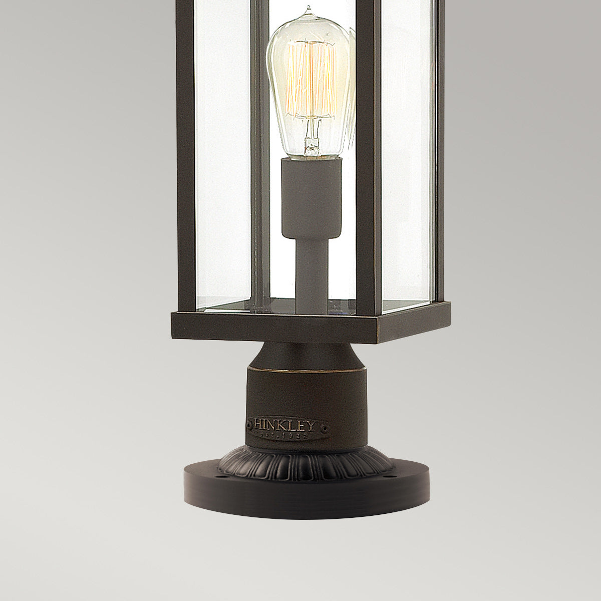 Hinkley Pedestal Lantern from the Manhattan range. Manhattan 1 Light Pedestal Product Code = HK-MANHATTAN3-M