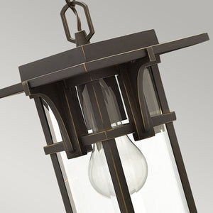Hinkley Outdoor Hanging from the Manhattan range. Manhattan 1 Light Chain Lantern Product Code = HK-MANHATTAN8-S