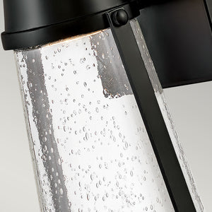 Hinkley Outdoor Wall Light from the Miles range. Miles 1 Light Wall Lantern Product Code = HK-MILES-BK