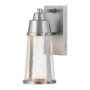 Hinkley Outdoor Wall Light from the Miles range. Miles 1 Light Wall Lantern Product Code = HK-MILES-SI