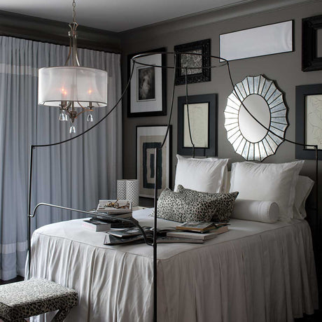 Hinkley Chandelier from the Mime range. Mime 3 Light Pendant Chandelier Product Code = HK-MIME-3P