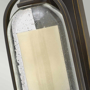 Hinkley Outdoor Wall Light from the Quincy range. Quincy 1 Light Small Wall Lantern Product Code = HK-QUINCY-S