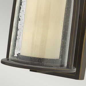 Hinkley Outdoor Wall Light from the Quincy range. Quincy 1 Light Small Wall Lantern Product Code = HK-QUINCY-S