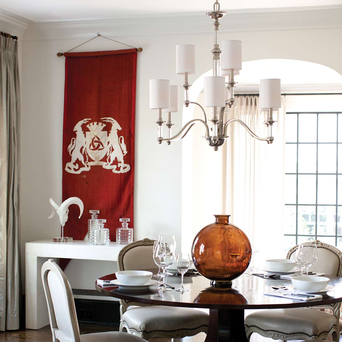 Hinkley Chandelier from the Sussex range. Sussex 9 Light Chandelier Product Code = HK-SUSSEX9