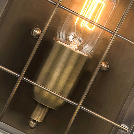 Elstead Lighting Outdoor Wall Light from the Hyde Park range. Hyde Park 1 Light Wall Lantern  Product Code = HYDE-PARK-BR