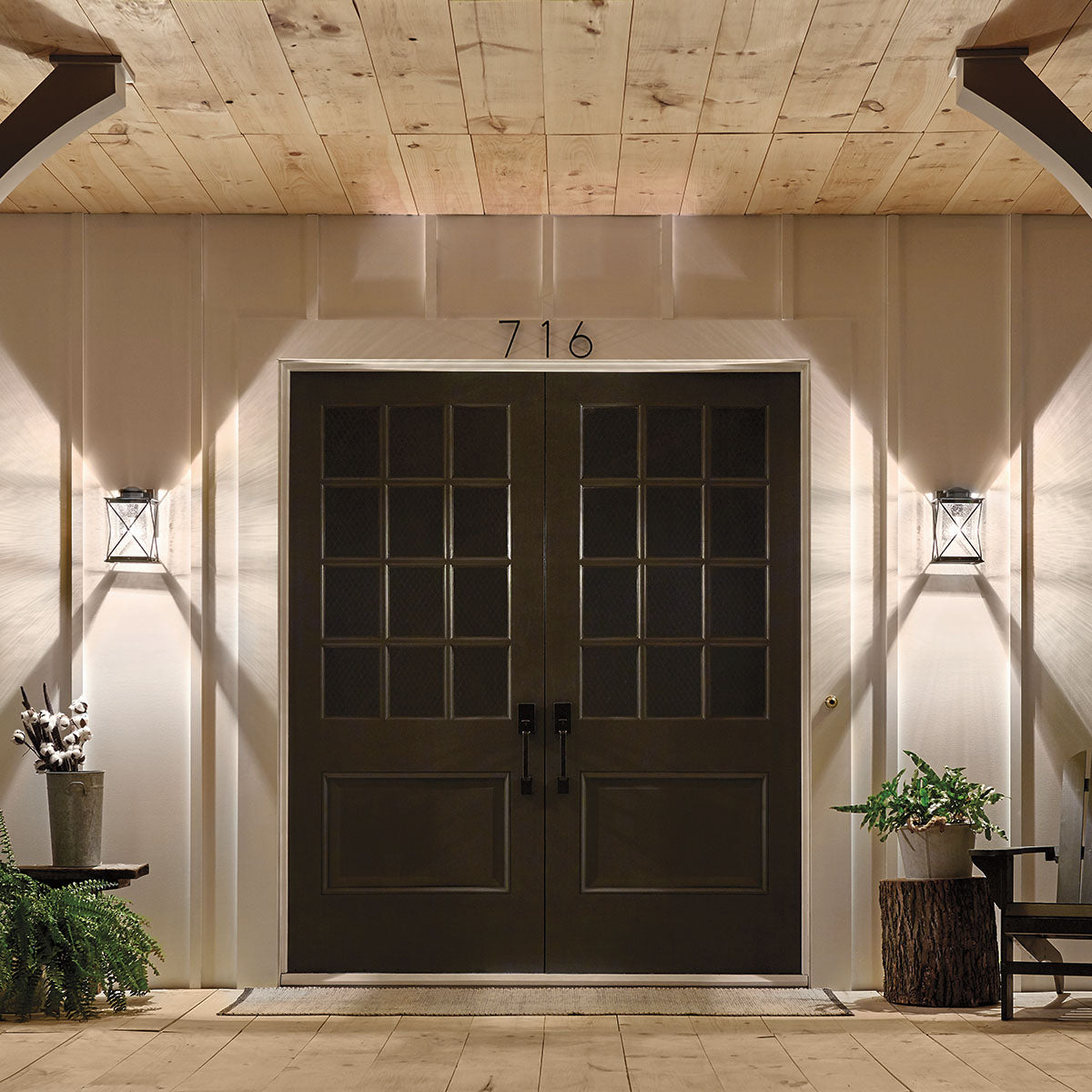 Kichler Outdoor Wall Light from the Argyle range. Argyle 1 Light Small Outdoor Wall Light Product Code = KL-ARGYLE2-S