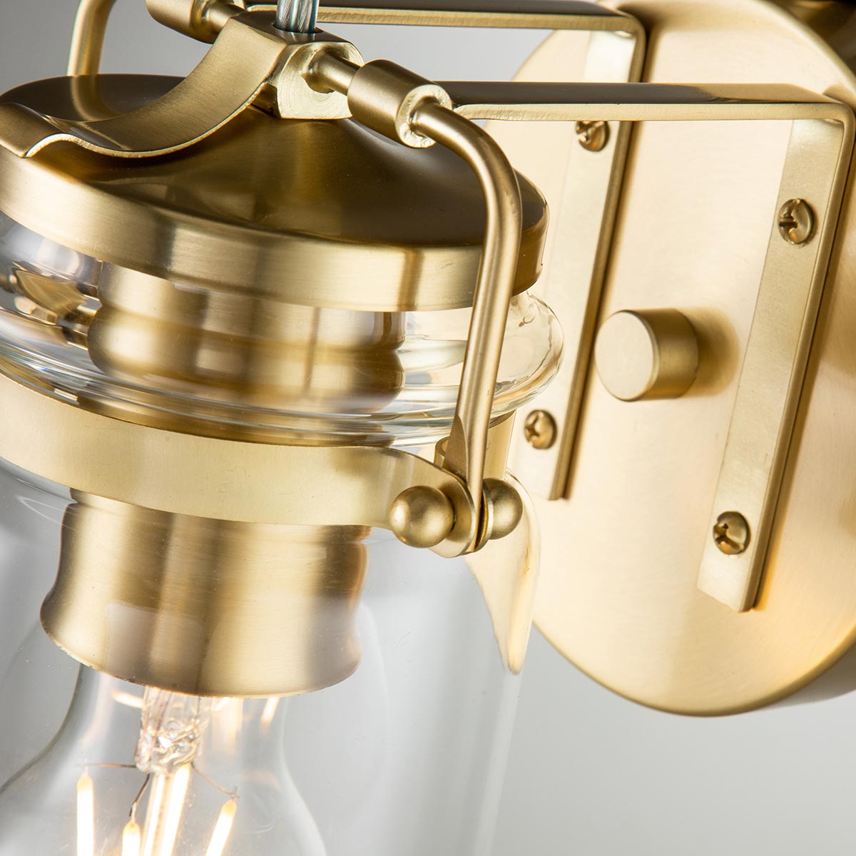 Kichler Wall Light from the Brinley range. Brinley 1 Light Wall Light Product Code = KL-BRINLEY1-BB