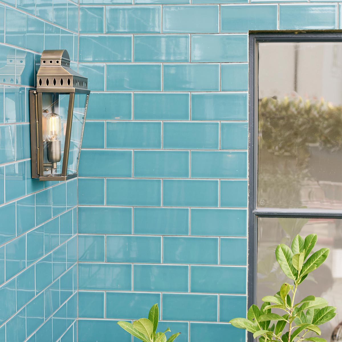 Elstead Lighting Outdoor Wall Light from the Mansion House range. Mansion House 1 Light Wall Lantern Product Code = MANSION-HOUSE-BR