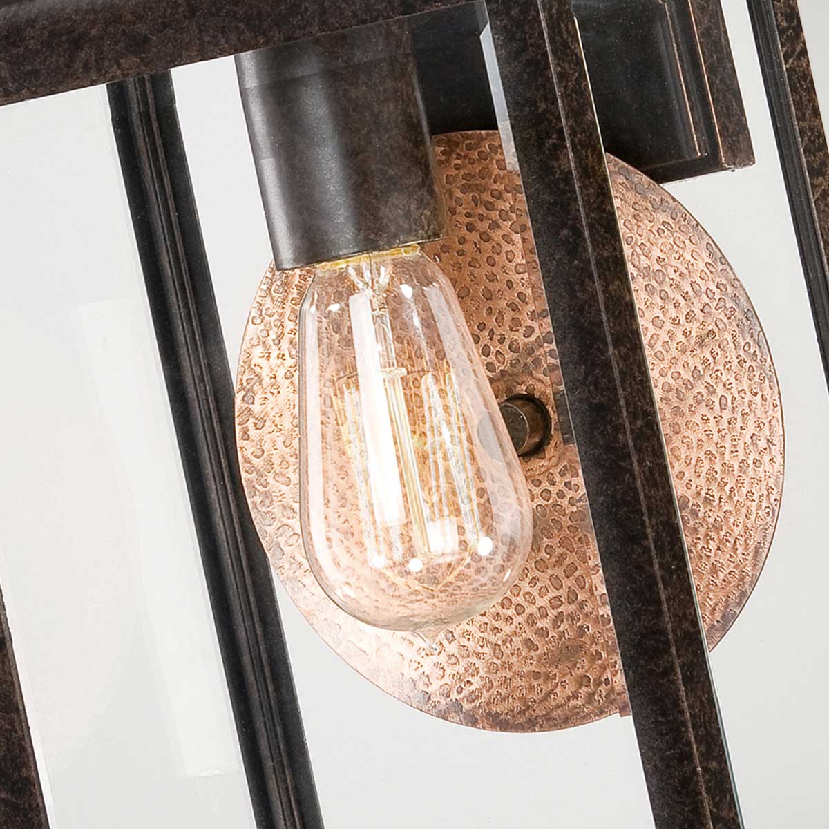 Quoizel Outdoor Wall Light from the Byron range. Byron 1 Light Medium Wall Lantern Product Code = QZ-BYRON-M