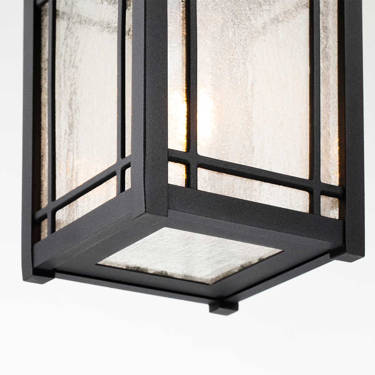Quoizel Outdoor Hanging from the Cedar Point range. Cedar Point 1 Light Chain Lantern Product Code = QZ-CEDAR-POINT8-M-BK