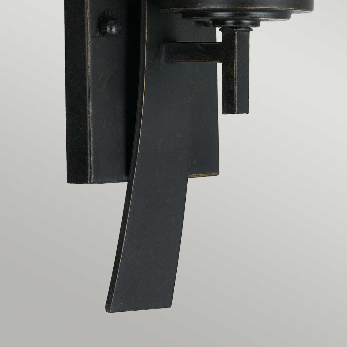 Quoizel Wall Light from the Kyle range. Kyle 1 Light Wall Light Product Code = QZ-KYLE1