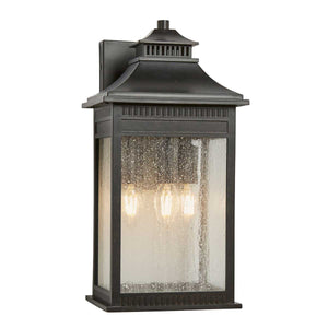 Quoizel Outdoor Wall Light from the Livingston range. Livingston 3 Light Large Wall Lantern Product Code = QZ-LIVINGSTON2-L
