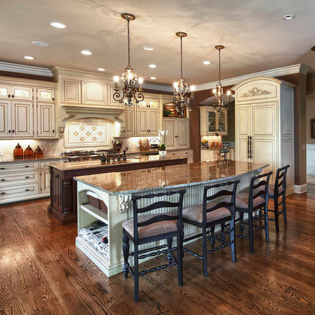 Quoizel Chandelier from the Marquette range. Marquette 3 Light Chandelier Product Code = QZ-MARQUETTE3