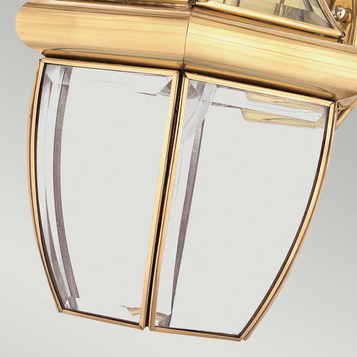 Quoizel Outdoor Wall Light from the Newbury range. Newbury 1 Light Medium Wall Lantern Product Code = QZ-NEWBURY2-M-PB