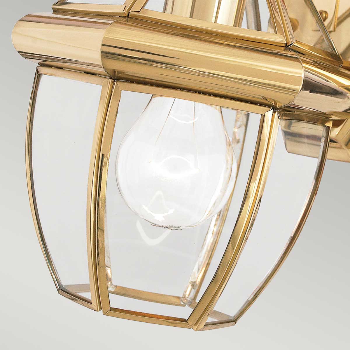 Quoizel Outdoor Wall Light from the Newbury range. Newbury 1 Light Small Wall Lantern Product Code = QZ-NEWBURY2-S-PB