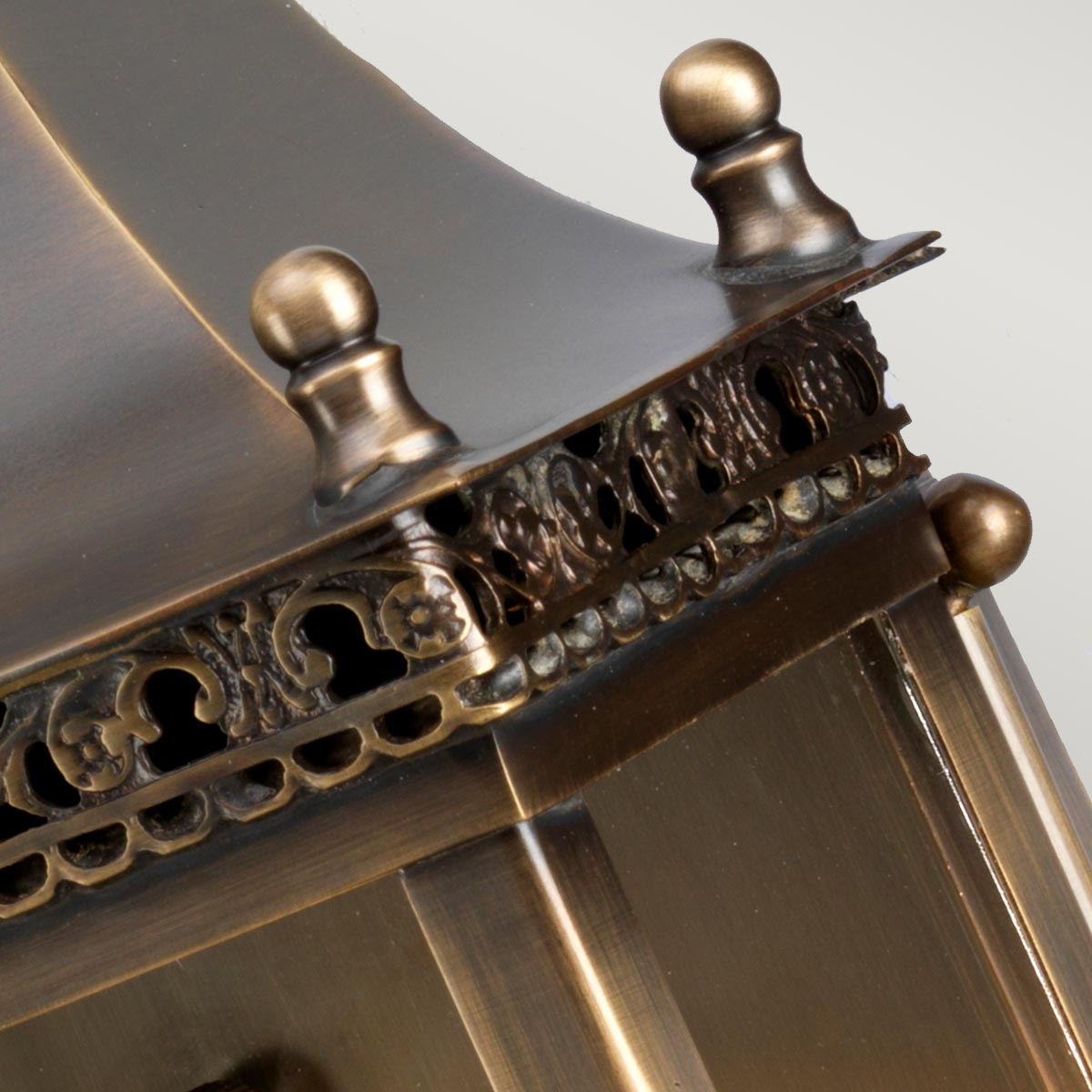 Elstead Lighting Outdoor Wall Light from the Regents Park range. Regents Park 1 Light Wall Lantern - Brass Product Code = REGENTS-PARK-BR