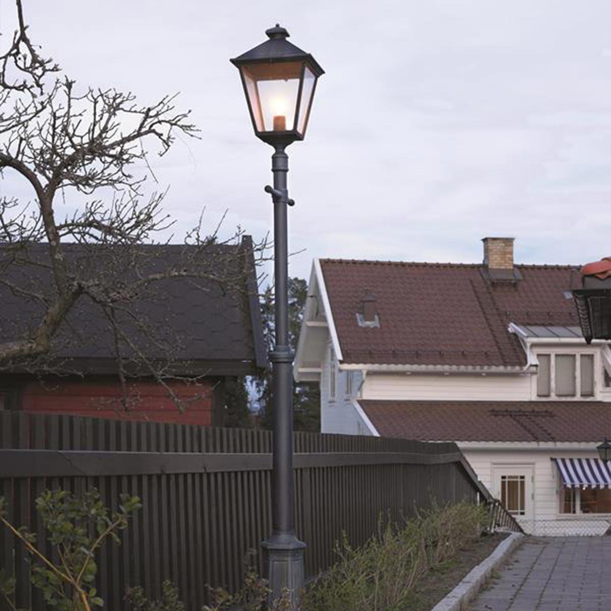 Norlys Turin Grande 1 Light Single Post - Black TG5-BLACK