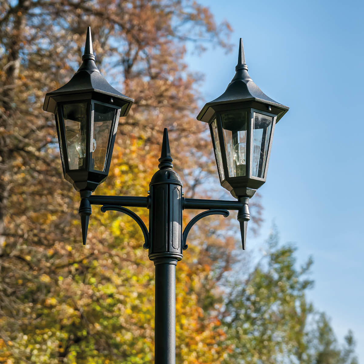 Norlys Valencia 2 Light Twin Head Lamp Post V6-BLACK