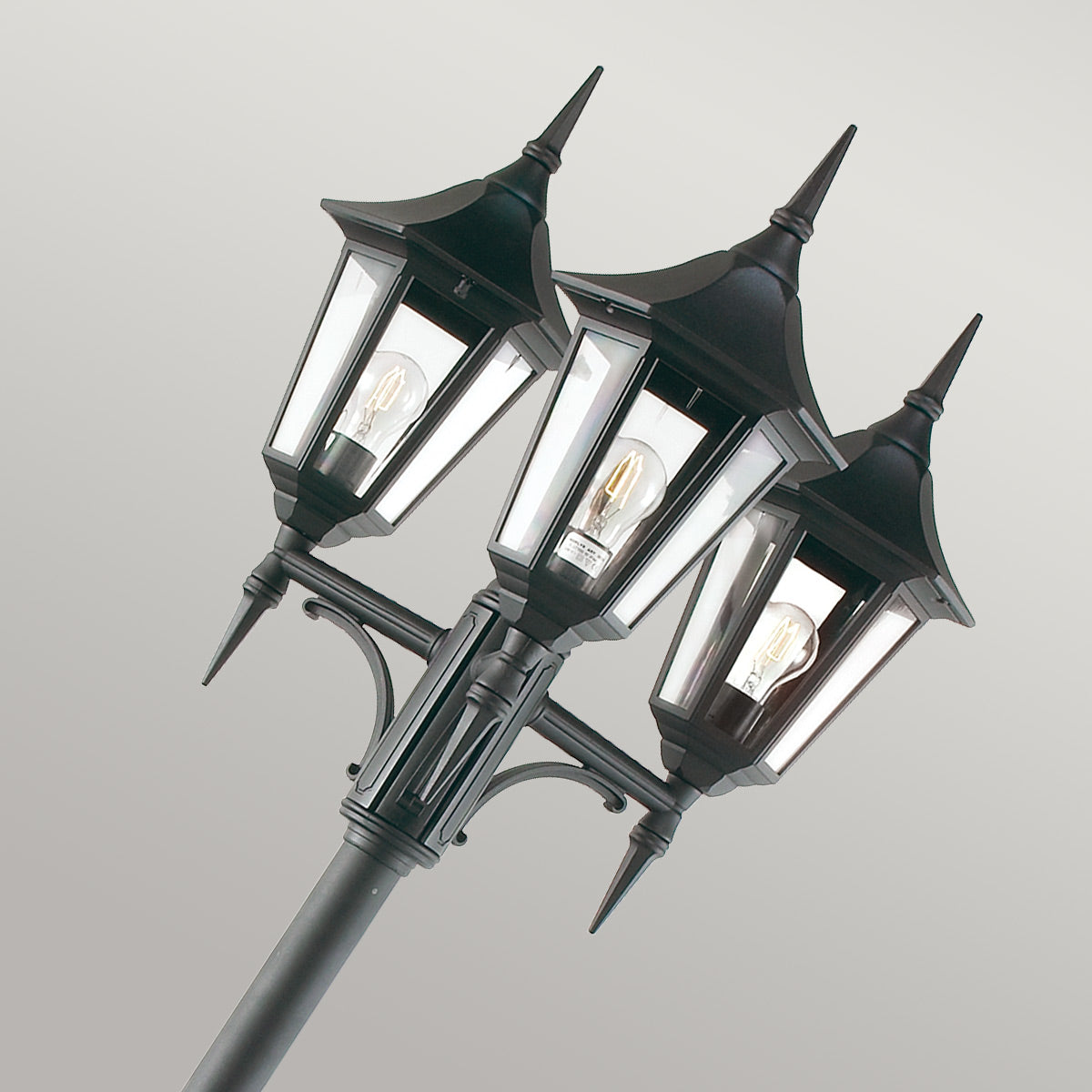 Norlys Valencia 3 Light Triple Head Lamp Post V7-BLACK