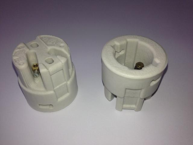 Plain White Box FL-CP-LH/BC/P - Currently Unassigned Porcelain Bc Lampholder Internal Fix - Manufacturers part Number = LH/BC/PEAN Number = 603253905322